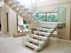 custom-glass-stair-railing-250x250